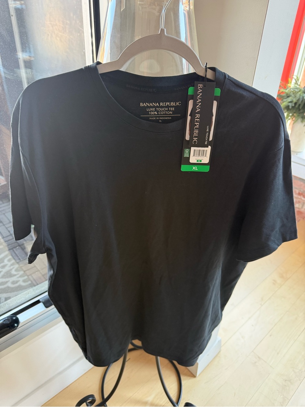 Banana Republic Men’s Black Crew Neck Short-Sleeve Tee